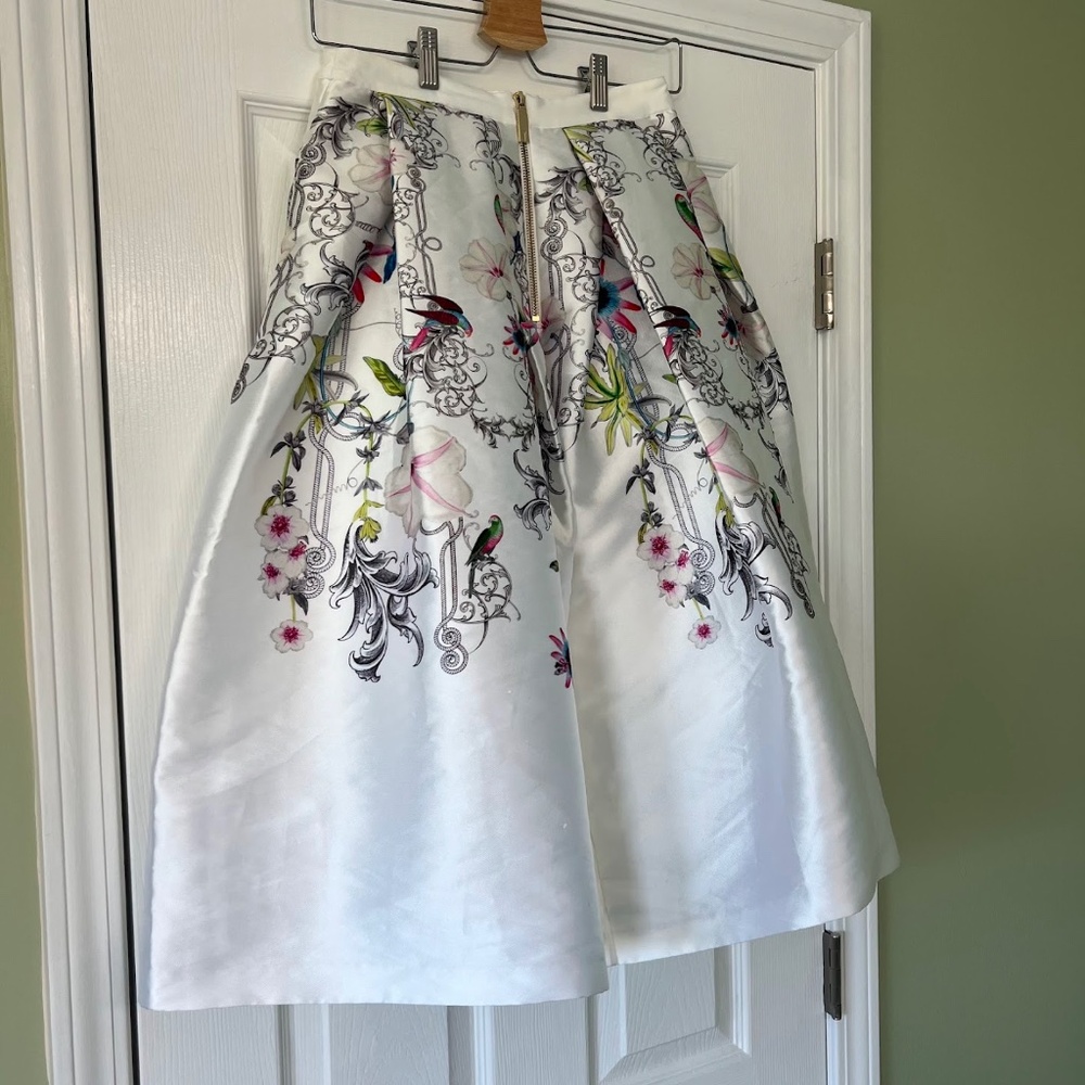 Ted Baker White Floral Petale Passion Flower Full Midi Skirt Size 1 - Picture 7 of 15